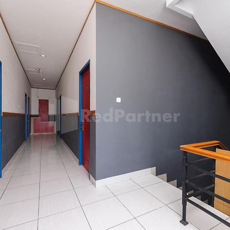 Ian Hotel Jaksa Mitra Reddoorz Jakarta Exterior photo