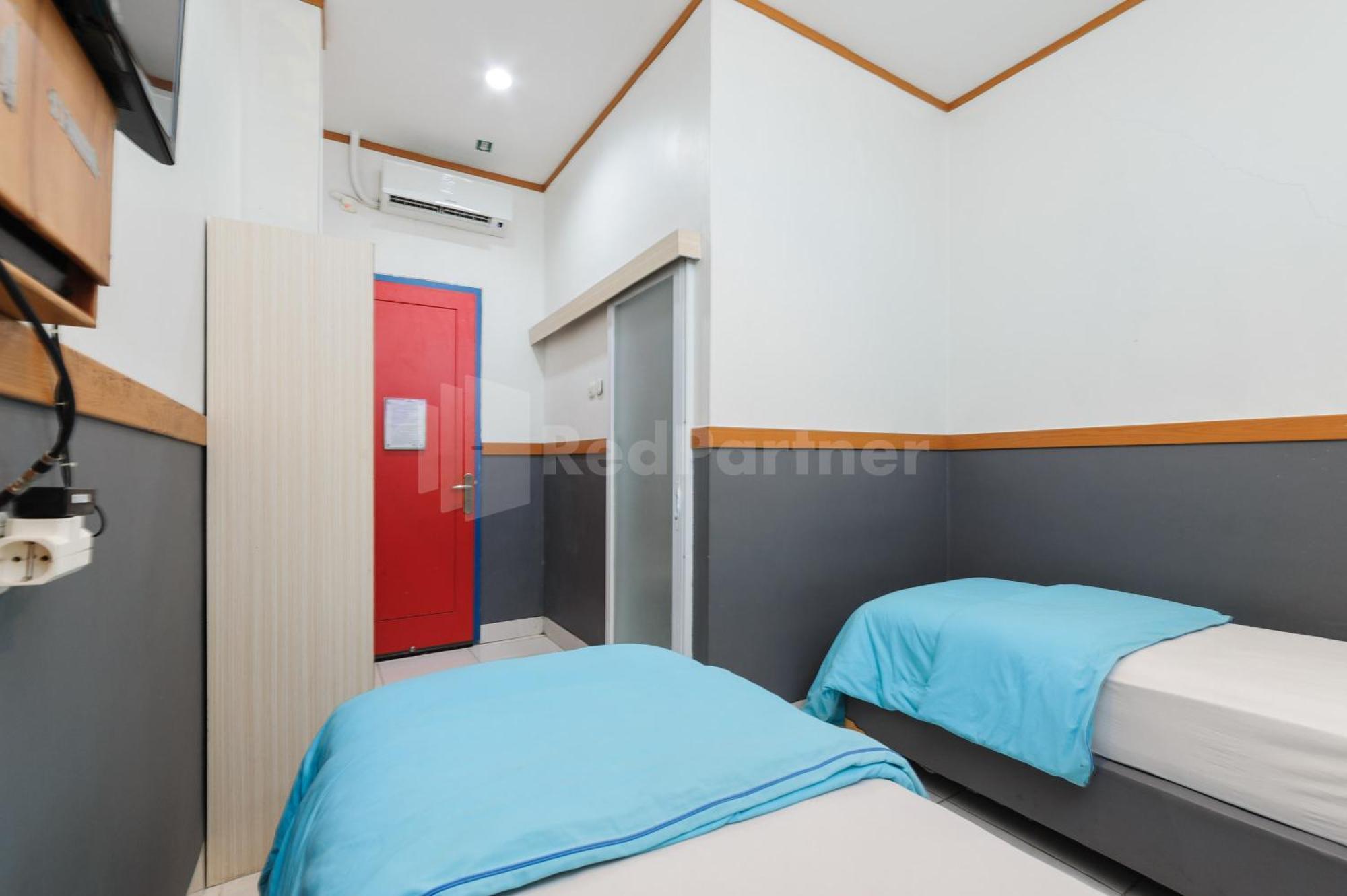 Ian Hotel Jaksa Mitra Reddoorz Jakarta Exterior photo
